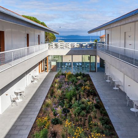Hotel Bela Fisterra Bagian luar foto